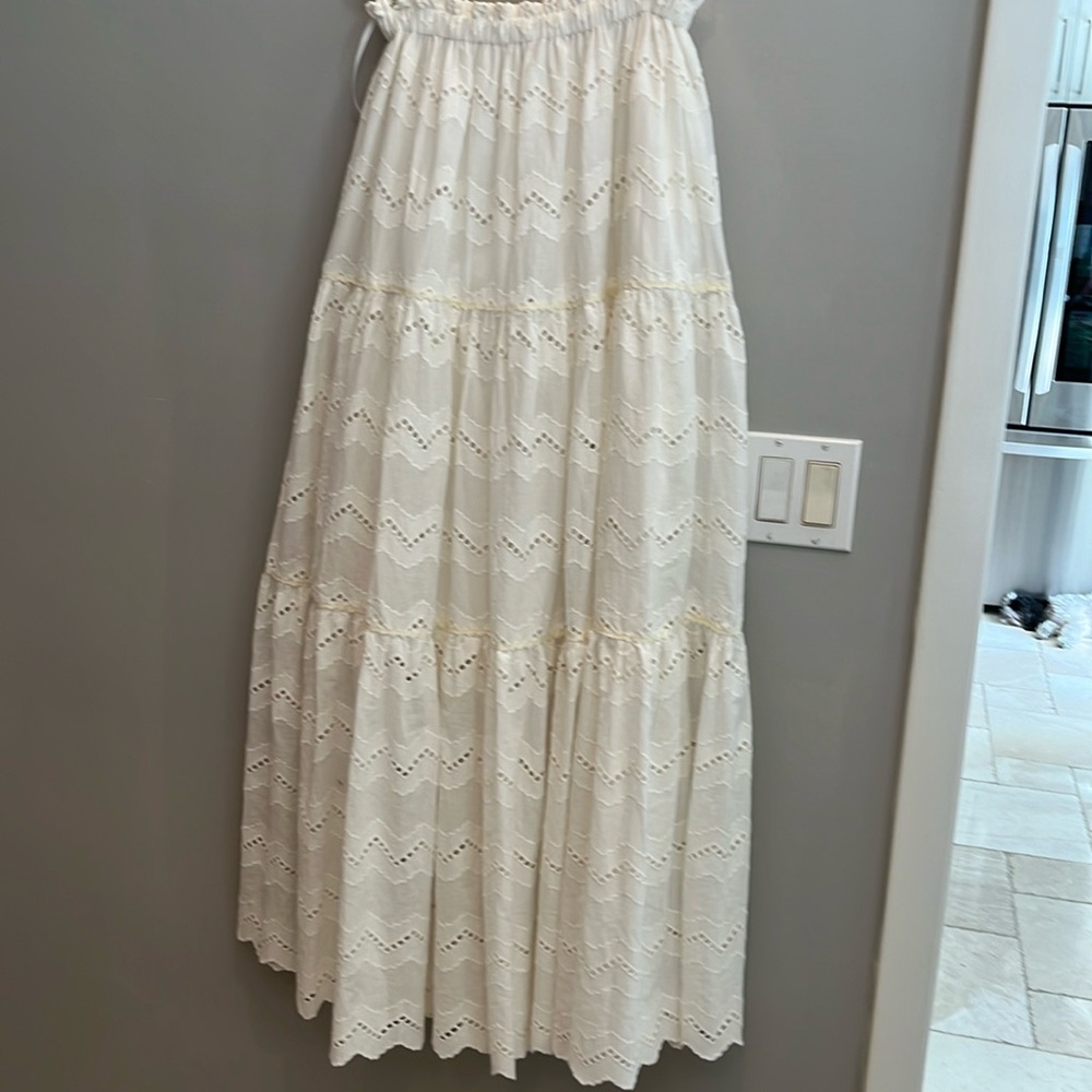Carina Sarte maxi skirt eyelet tiered design. Very full and flowy size S, lined